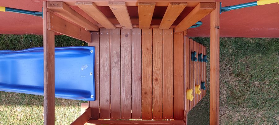 ¿Por qué barnizar juegos infantiles de madera con un barniz para madera de exterior a base de agua?