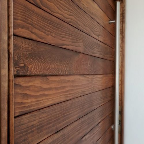 El Cuidado de la Madera en Climas Secos: Cómo el Aceite Protege Contra Grietas y Resecamiento